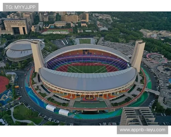 浙江队创纪录之夜!32087人涌入黄龙体育中心,中超主场票房为何一票难求? 浙江队创纪录之夜!32087人涌入黄龙体育中心,中超主场票房为何一票难求?